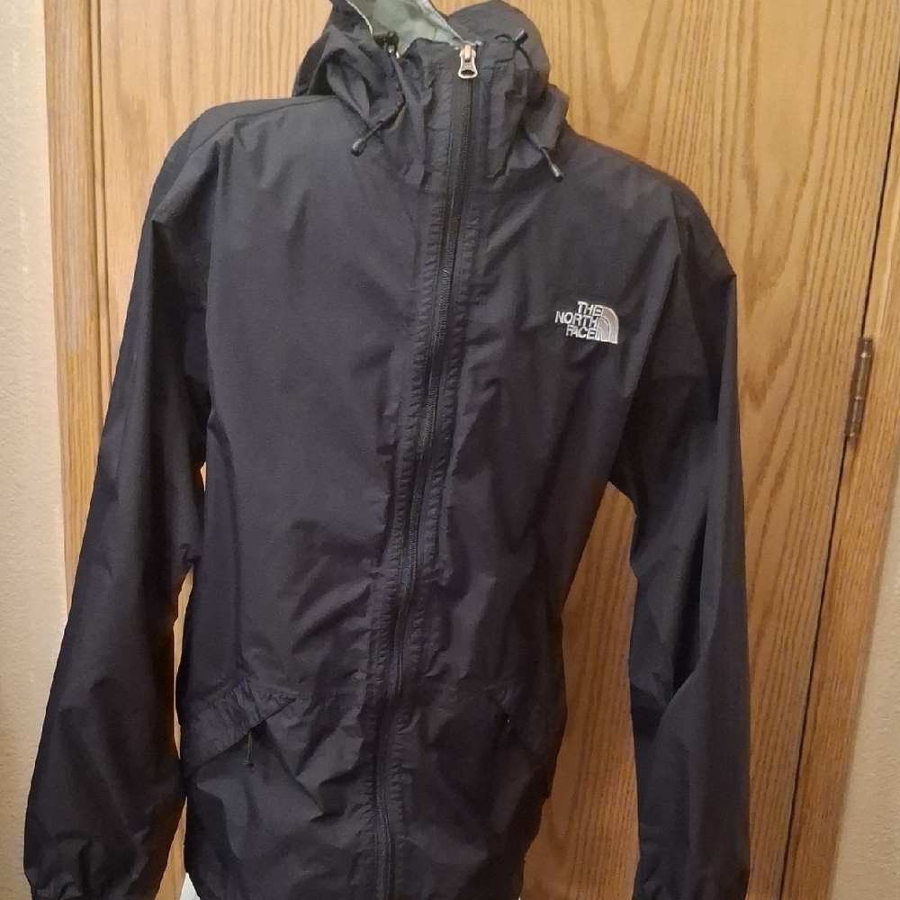 The North Face Men's Black Hooded Raincoat - Picture 2 of 7